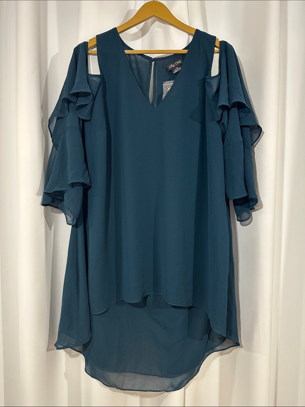 NWT City Chic Teal Cold Shoulder Ruffle Top Plus Size 20 Large
